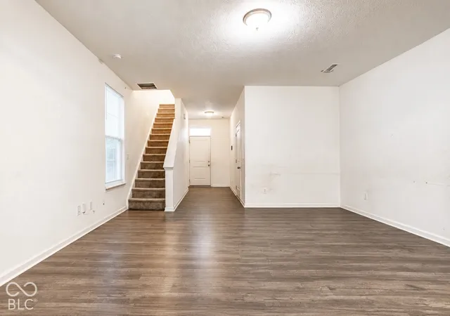 Photo 3 of Single family home for sale at 4029 Denali Dr, Indianapolis, IN 46235 | MLS# 22130616 | Listing updated on 2026-10-15