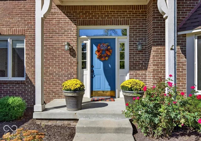 Photo 3 of Single family home for sale at 14038 Springmill Ponds Cir, Carmel, IN 46032 | MLS# 22130630 | Listing updated on 2026-10-09