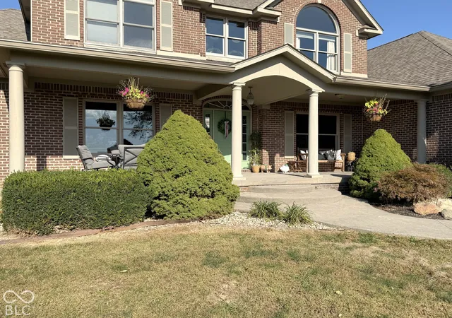 Photo 3 of Single family home for sale at 654 W 900 South, Crawfordsville, IN 47933 | MLS# 22130639 | Listing updated on 2026-10-09