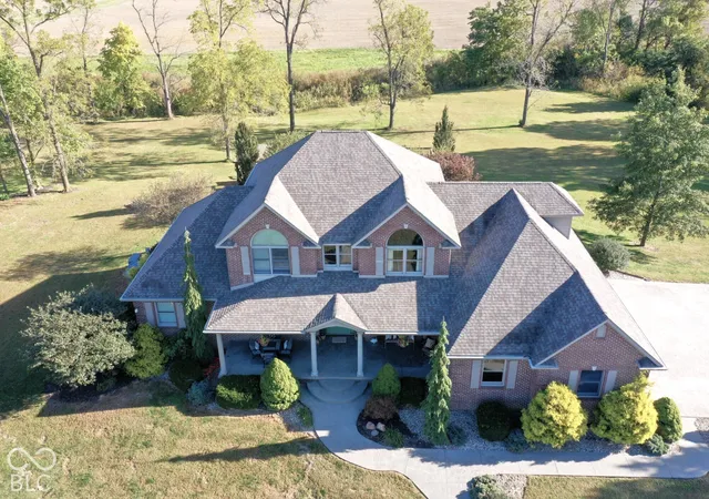 Photo 4 of Single family home for sale at 654 W 900 South, Crawfordsville, IN 47933 | MLS# 22130639 | Listing updated on 2026-10-09