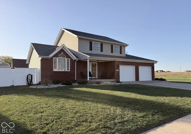 Single family home for sale at 1217 N Jason Ln, Rushville, IN 46173 | MLS# 22130647