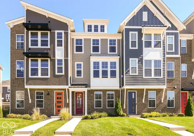 Photo 1 of Townhouse for sale at 7287 Bayview Run, Mc Cordsville, IN 46055 | MLS# 22130660 | Listing updated on 2026-10-24