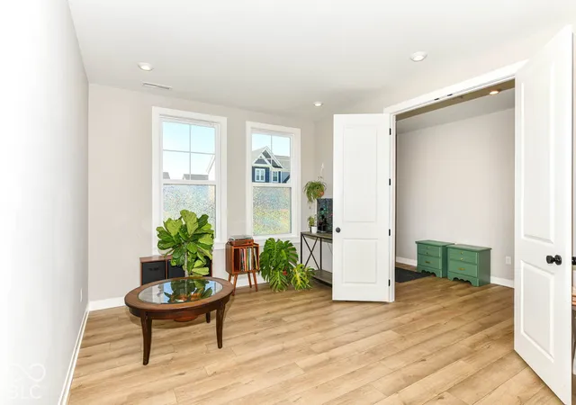 Photo 4 of Townhouse for sale at 7287 Bayview Run, Mc Cordsville, IN 46055 | MLS# 22130660 | Listing updated on 2026-10-24