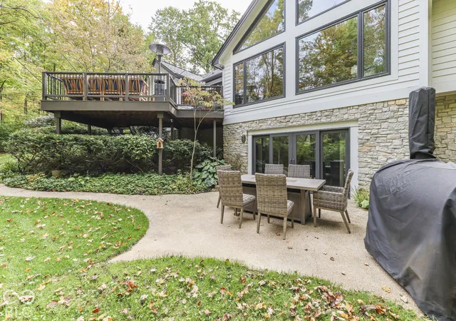 Photo 3 of Single family home for sale at 9056 Woodacre Blvd S Dr, Indianapolis, IN 46234 | MLS# 22130666 | Listing updated on 2026-10-10