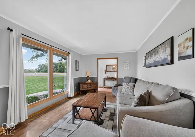Photo 3 of Sale Pending at 7721 W 200 Road S, New Palestine, IN 46163 | MLS# 22130670 | Listing updated on 2026-10-19