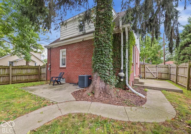 Photo 3 of Single family home for sale at 4523 Kingsley Dr, Indianapolis, IN 46205 | MLS# 22130671 | Listing updated on 2026-10-08