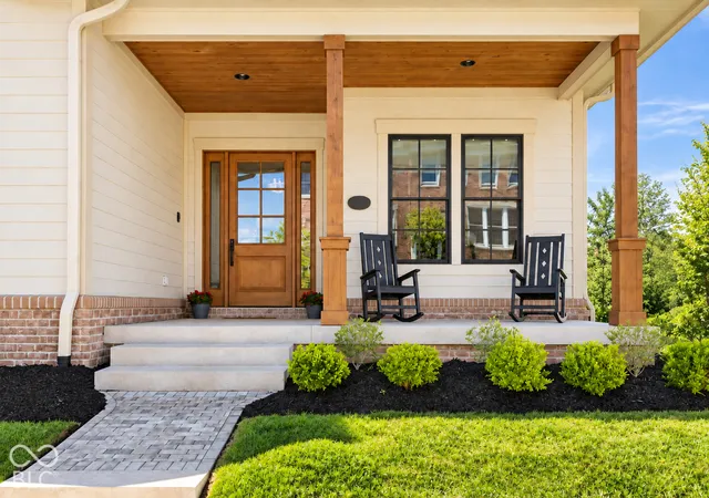 Photo 3 of Single family home for sale at 5838 Marvie Dr, Zionsville, IN 46077 | MLS# 22130681 | Listing updated on 2026-10-23