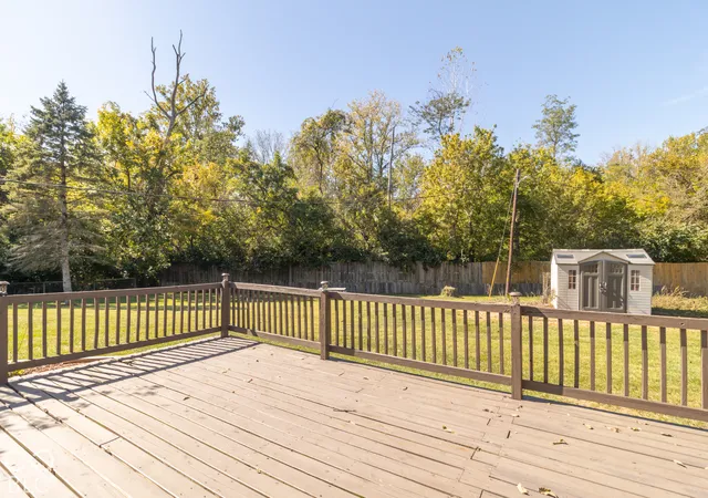 Photo 2 of Single family home for sale at 2422 Osman Ln, Greenfield, IN 46140 | MLS# 22130687 | Listing updated on 2026-10-09