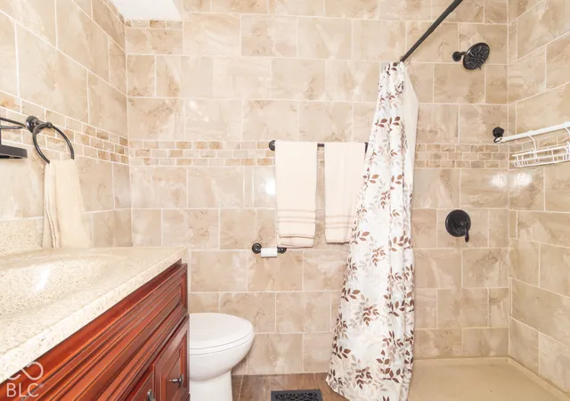 Photo 4 of Single family home for sale at 2422 Osman Ln, Greenfield, IN 46140 | MLS# 22130687 | Listing updated on 2026-10-09
