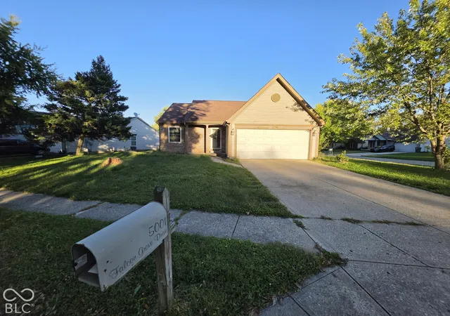 Photo 3 of Single family home for sale at 5001 Falcon Grv Dr, Indianapolis, IN 46254 | MLS# 22130690 | Listing updated on 2026-10-11