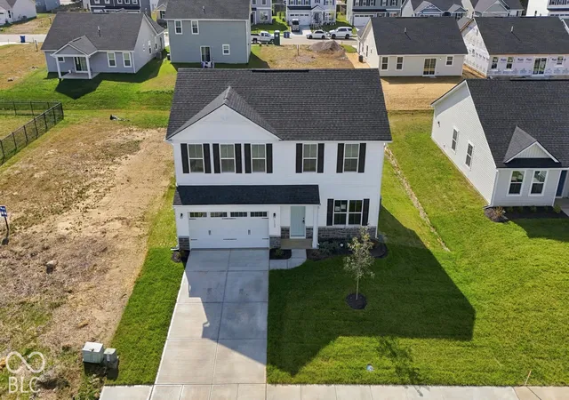 Photo 3 of Single family home for sale at 1133 Brightwood Dr, Greenfield, IN 46140 | MLS# 22130694 | Listing updated on 2026-10-20