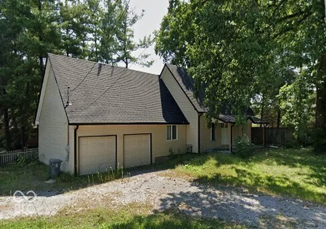 Photo 1 of Sale Pending at 1477 Greenfield Ave, Noblesville, IN 46060 | MLS# 22130702 | Listing updated on 2026-10-11