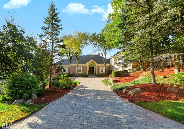 Photo 3 of Mansion for sale at 9652 Nautilus Cir, Indianapolis, IN 46256 | MLS# 22130704 | Listing updated on 2026-10-10