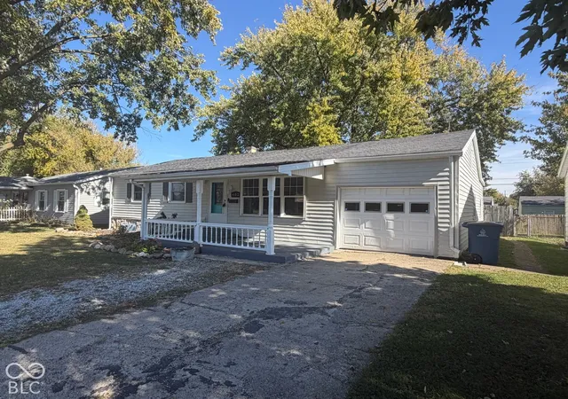 Single family home for sale at 402 N Miller Ave, Marion, IN 46952 | MLS# 22130705