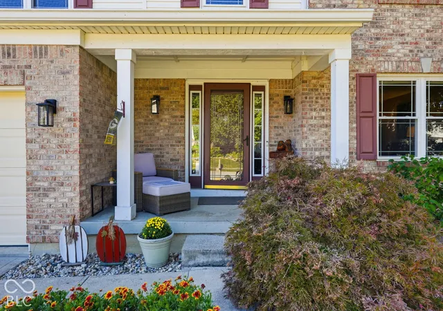 Photo 2 of Single family home for sale at 3564 Pennswood Ct, Plainfield, IN 46168 | MLS# 22130706 | Listing updated on 2026-10-09