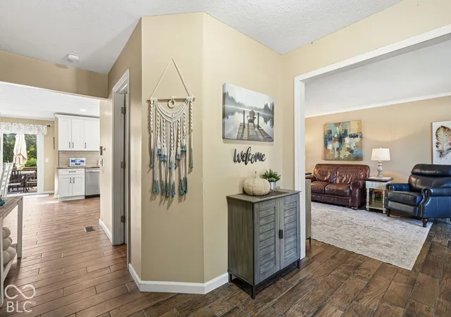 Photo 3 of Single family home for sale at 3564 Pennswood Ct, Plainfield, IN 46168 | MLS# 22130706 | Listing updated on 2026-10-09
