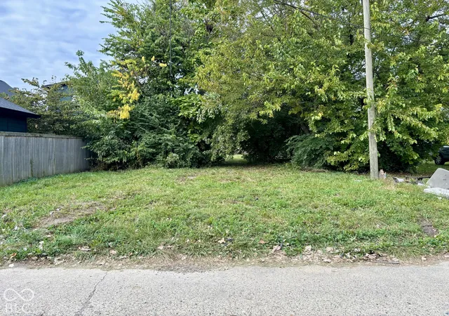 Photo 2 of Land for sale at 2027 Yandes St, Indianapolis, IN 46202 | MLS# 22130707 | Listing updated on 2026-10-09