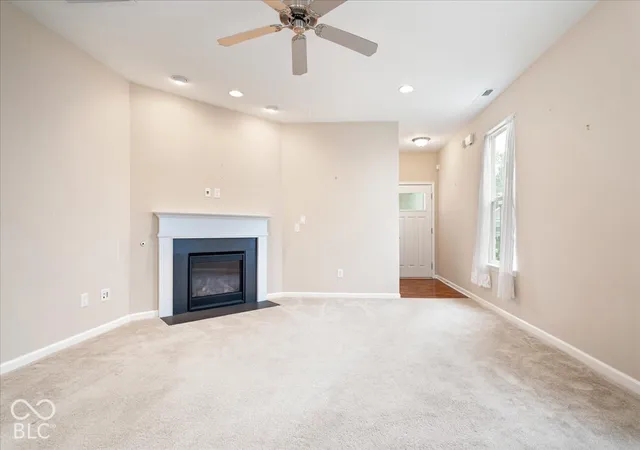 Photo 4 of Single family home for sale at 3963 Kristi Way, Greenwood, IN 46142 | MLS# 22130717 | Listing updated on 2026-10-10