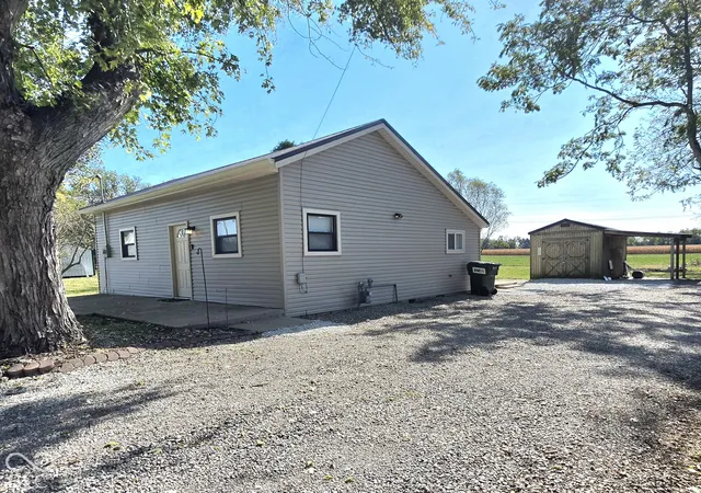 Photo 3 of Single family home for sale at 405 W Pearl St, Waldron, IN 46182 | MLS# 22130721 | Listing updated on 2026-10-10