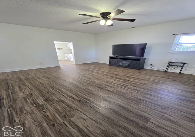 Photo 3 of Single family home for sale at 405 W Pearl St, Waldron, IN 46182 | MLS# 22130721 | Listing updated on 2026-10-10