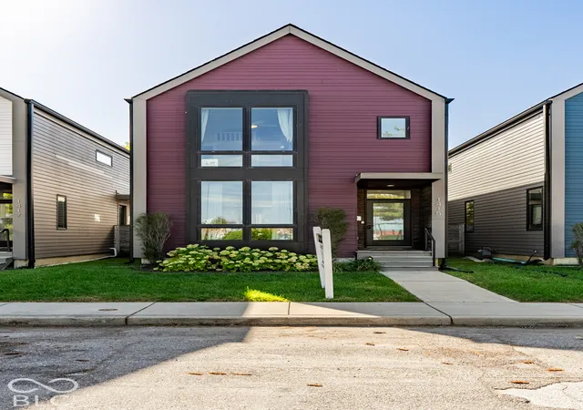 Photo 1 of Single family home for sale at 1415 East 11th, Indianapolis, IN 46201 | MLS# 22130723 | Listing updated on 2026-10-22