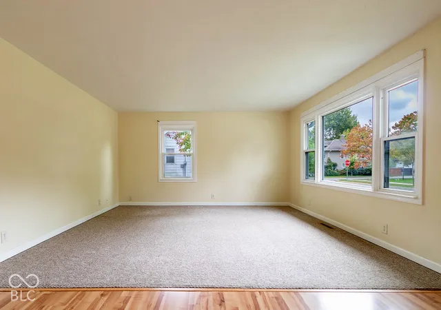 Photo 3 of Single family home for sale at 203 Walnut St, Franklin, IN 46131 | MLS# 22130727 | Listing updated on 2026-10-27
