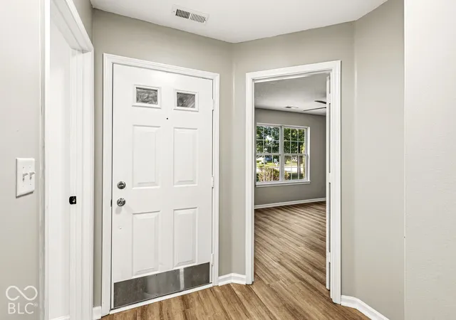 Photo 3 of Single family home for sale at 5517 Wood Holw Dr, Indianapolis, IN 46239 | MLS# 22130739 | Listing updated on 2026-10-09