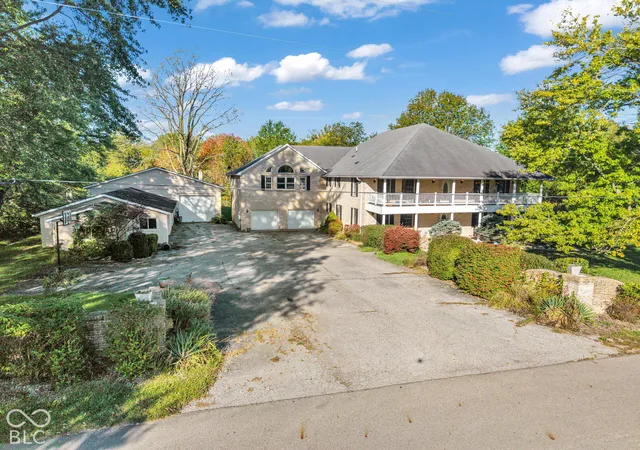 Photo 3 of Single family home for sale at 1409 S 750 West, Shelbyville, IN 46176 | MLS# 22130745 | Listing updated on 2026-10-09
