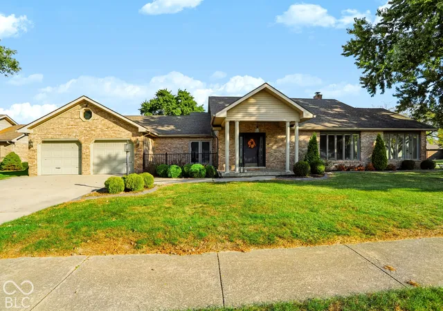 Photo 3 of Single family home for sale at 532 Sagebrush Dr, Kokomo, IN 46901 | MLS# 22130755 | Listing updated on 2026-10-20
