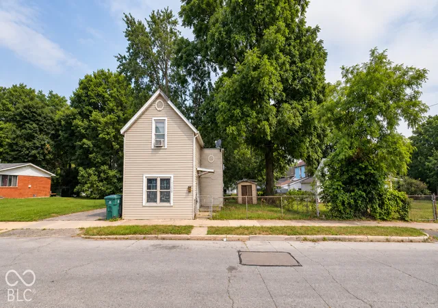 Photo 1 of Single family home for sale at 1136 N I St, Richmond, IN 47374 | MLS# 22130758 | Listing updated on 2026-10-09