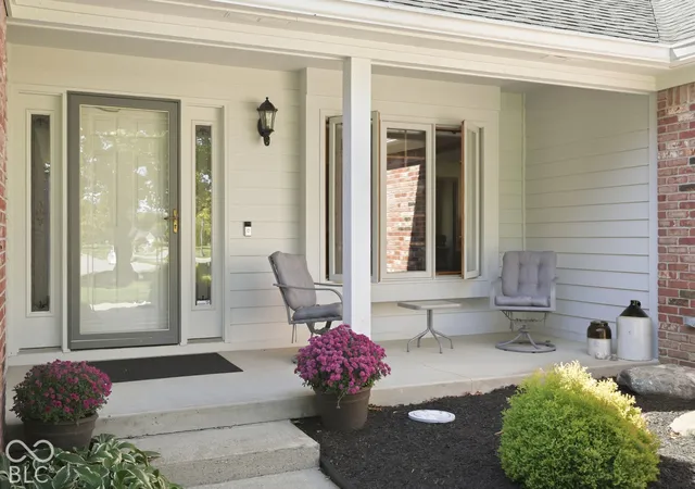 Photo 3 of Single family home for sale at 1048 Cobblefield Way, Greenfield, IN 46140 | MLS# 22130762 | Listing updated on 2026-10-09