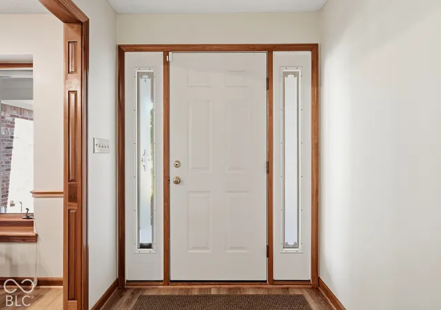 Photo 4 of Single family home for sale at 1048 Cobblefield Way, Greenfield, IN 46140 | MLS# 22130762 | Listing updated on 2026-10-09