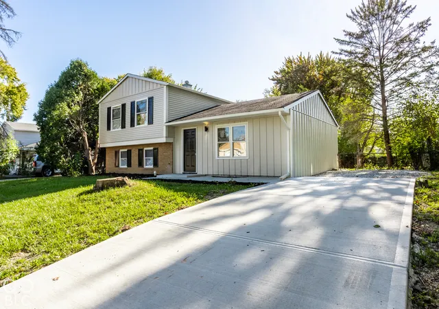 Photo 3 of Single family home for sale at 3621 N Norfolk St, Indianapolis, IN 46224 | MLS# 22130763 | Listing updated on 2026-10-09