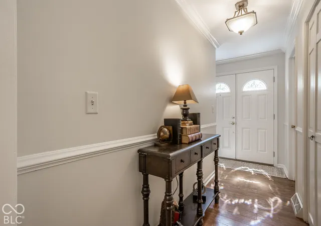 Photo 3 of Single family home for sale at 932 Marwood Trl N Dr, Carmel, IN 46280 | MLS# 22130782 | Listing updated on 2026-10-09