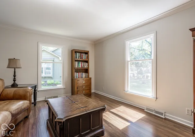 Photo 4 of Single family home for sale at 932 Marwood Trl N Dr, Carmel, IN 46280 | MLS# 22130782 | Listing updated on 2026-10-09
