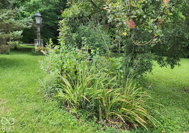 Photo 2 of House for sale at 7554 E State Rd 44, Shelbyville, IN 46176 | MLS# 22130788 | Listing updated on 2026-10-20