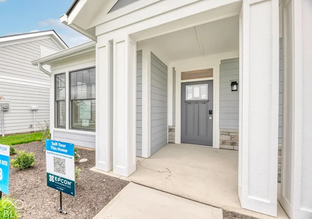 Photo 3 of Single family home for sale at 17295 Hickory Holw Ridge, Noblesville, IN 46062 | MLS# 22130792 | Listing updated on 2026-10-26