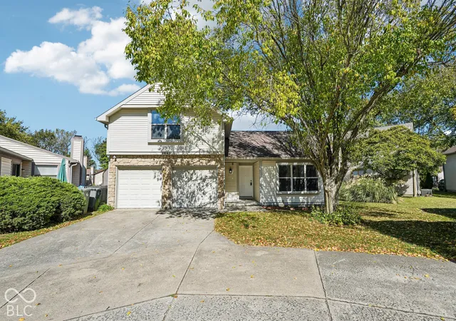 Photo 1 of Condo for sale at 2943 Horse Hl W Dr, Indianapolis, IN 46214 | MLS# 22130795 | Listing updated on 2026-10-09