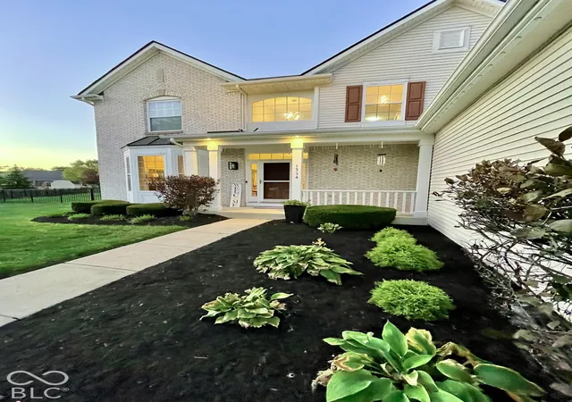 Photo 1 of Single family home for sale at 1314 Flt Wood Ct, Brownsburg, IN 46112 | MLS# 22130796 | Listing updated on 2026-10-10