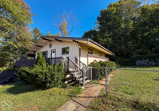 Photo 1 of Sale Pending at 2701 W 600 North, Columbus, IN 47201 | MLS# 22130806 | Listing updated on 2026-10-28