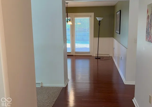 Photo 2 of Single family home for sale at 2820 Jordan Dr, Columbus, IN 47203 | MLS# 22130816 | Listing updated on 2026-10-09