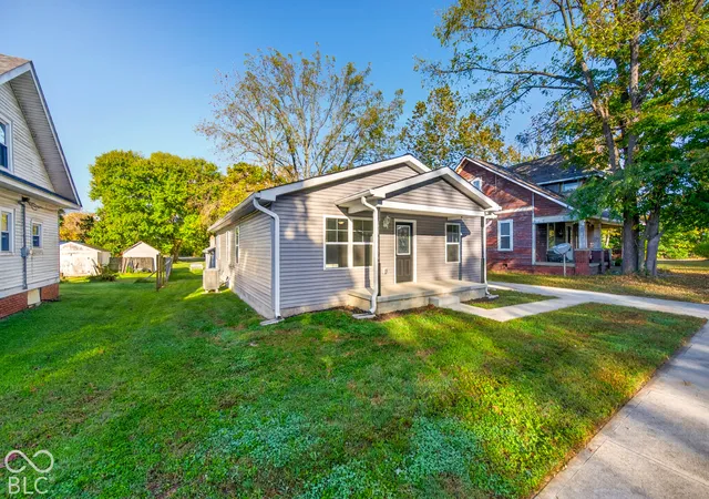 Photo 3 of Single family home for sale at 550 N Pine St, Morgantown, IN 46160 | MLS# 22130829 | Listing updated on 2026-10-09