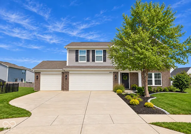 Photo 2 of Single family home for sale at 9802 Violet Cir, Indianapolis, IN 46239 | MLS# 22130834 | Listing updated on 2026-10-15