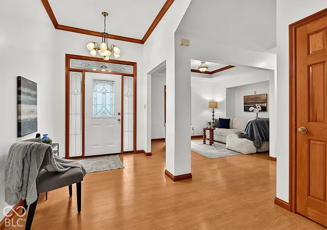 Photo 2 of Sale Pending at 286 N Summerfield Dr, Greenfield, IN 46140 | MLS# 22130842 | Listing updated on 2026-10-16