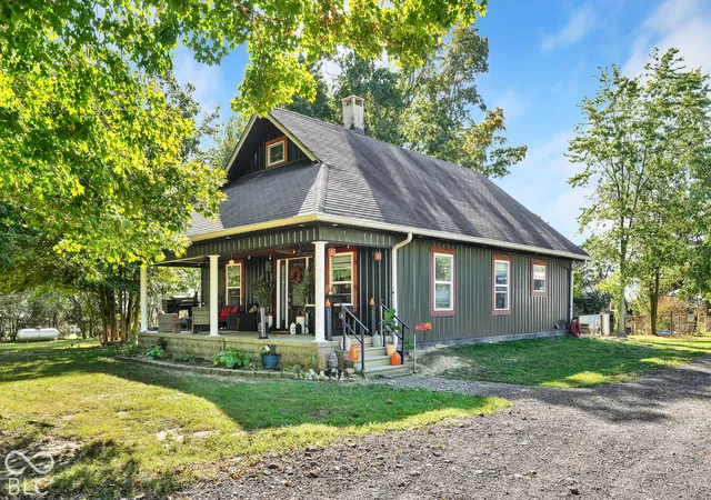 Photo 2 of Single family home for sale at 9686 N Measel Rd, Stilesville, IN 46180 | MLS# 22130874 | Listing updated on 2026-10-27