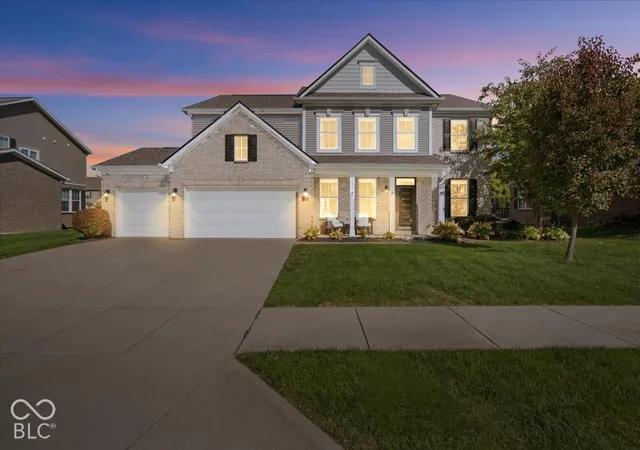 Single family home for sale at 5570 W Stream Dr, McCordsville, IN 46055 | MLS# 22130878