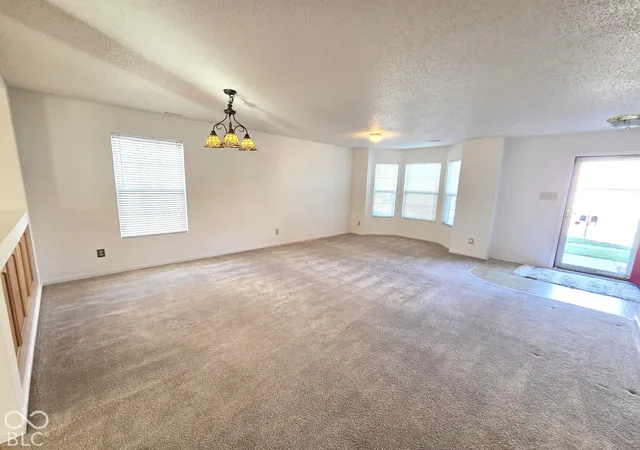 Photo 3 of Single family home for sale at 831 Highpointe Blvd, Shelbyville, IN 46176 | MLS# 22130881 | Listing updated on 2026-10-10