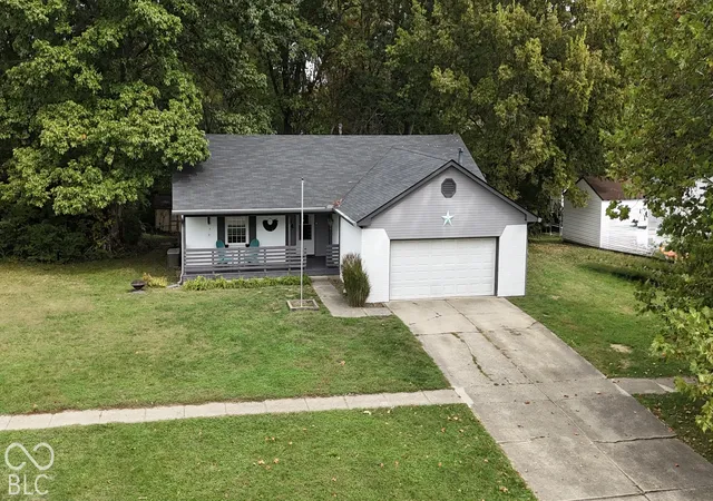 Photo 2 of Single family home for sale at 5704 Milhouse Rd, Indianapolis, IN 46221 | MLS# 22130882 | Listing updated on 2026-10-10