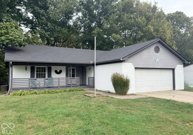Photo 3 of Single family home for sale at 5704 Milhouse Rd, Indianapolis, IN 46221 | MLS# 22130882 | Listing updated on 2026-10-10
