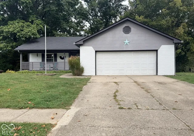 Photo 3 of Single family home for sale at 5704 Milhouse Rd, Indianapolis, IN 46221 | MLS# 22130882 | Listing updated on 2026-10-10